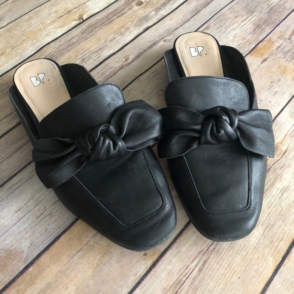 BP. Black Bowtie Slides